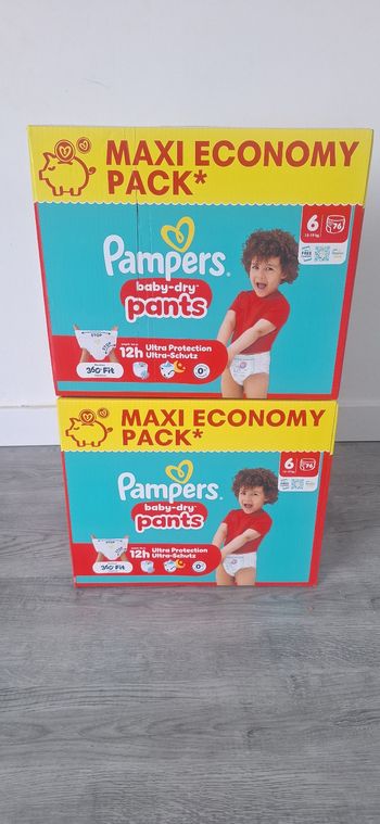 2 0aquets de couches pampers taille 6 pants neuf