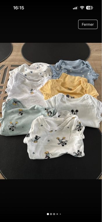Lot de 7 bodies en taille 3/6 mois 
