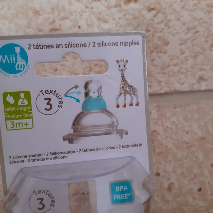 Lot 4 Tétines/ Biberon *0-3 mois & 3-6 mois Vulli - photo numéro 4