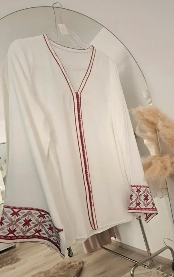 Inaya ensemble neuf - photo numéro 3