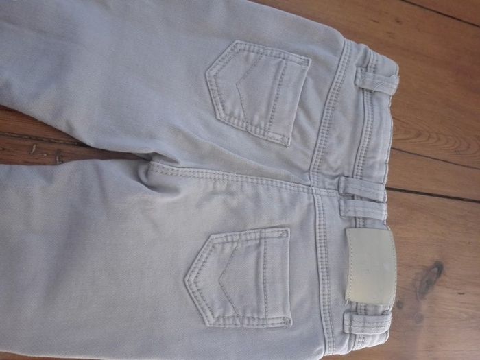 Jean denim gris bébé fille 6 mois - photo numéro 2