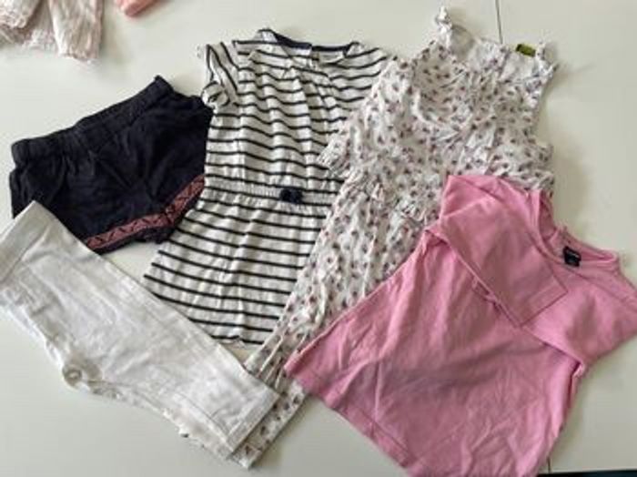 Lot vêtements fille 9 mois - photo numéro 3