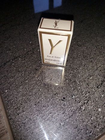Miniature eau de toilette 7,5ml  yves Saint Laurent neuve