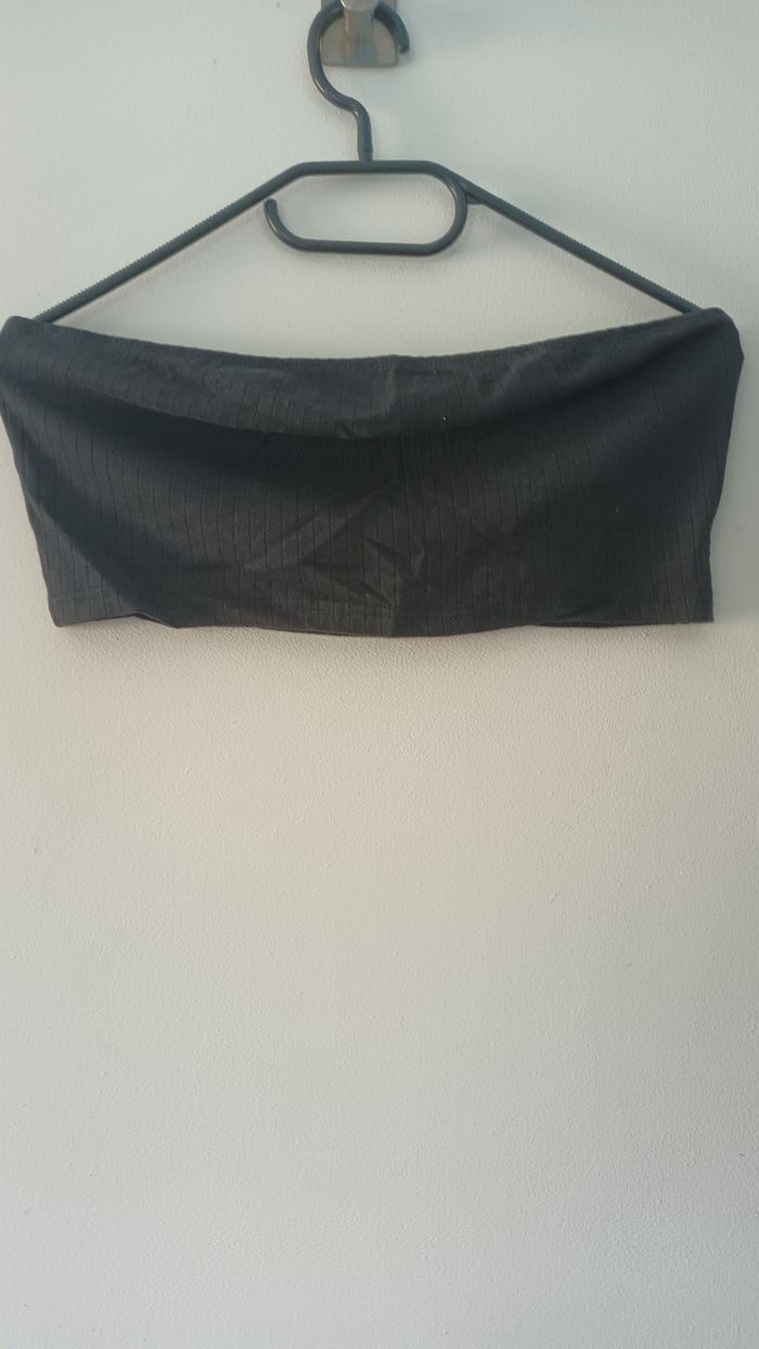 Haut bandeau noir