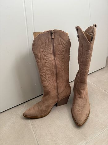 Bottes cow-boy en daim marron clair – Taille 39 – Style western chic !