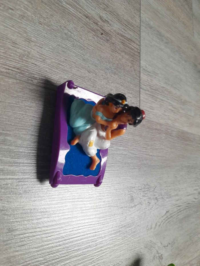 Figurine Disney Aladin et jasmine - photo numéro 3