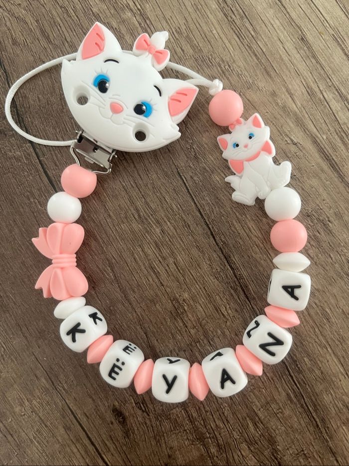 Attache tétine personnalisée Disney Marie ARISTOCHATS