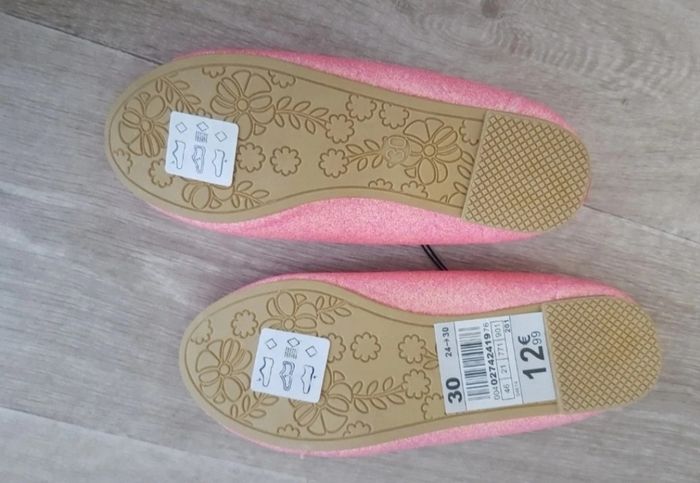 Ballerines roses pailletées taille 30 neuves - photo numéro 4