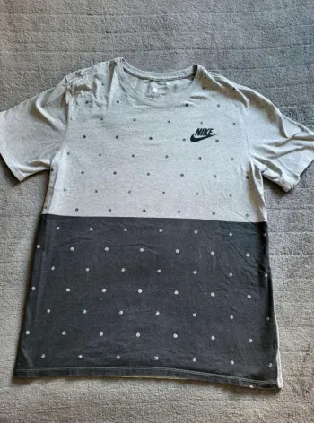 T-shirt Nike Homme  taille L gris  et  noir