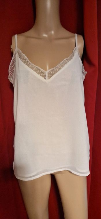 Petit top léger fines bretelles taille L