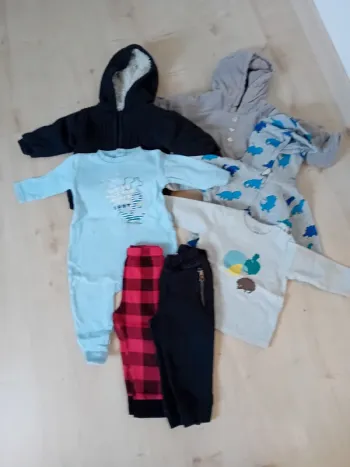 Lot garçon 9 mois