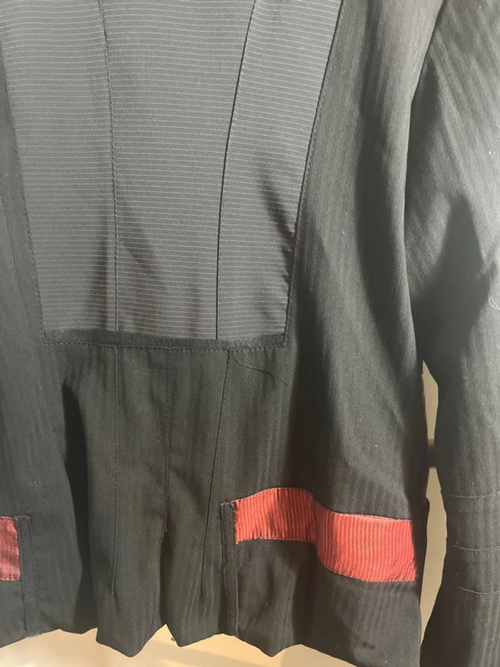 Veste noire et rouge Liliane H - photo numéro 7
