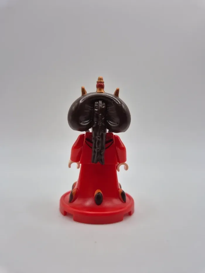 Figurine type lego La Reine Amidala star wars - photo numéro 3