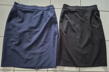 jupes taille 42/44
sans etiquettes
etat d usure normal