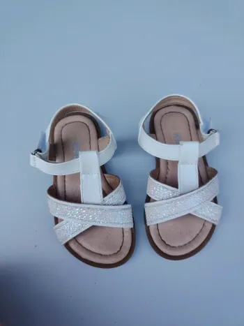 Sandale taille 23