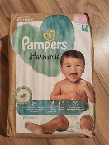36 Couches Pampers Harmonie Taille 4