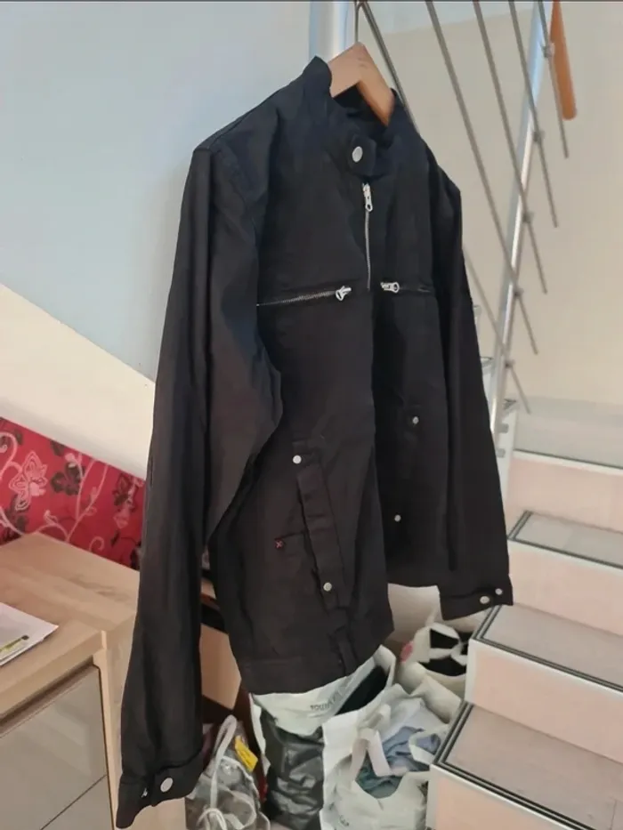 Blouson / Veste neuf demie saison taille S esprit Rock'n Roll - photo numéro 4