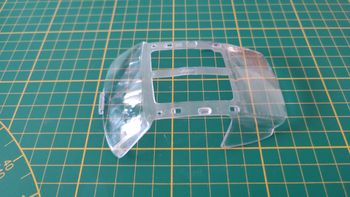 Pare-brise abimé pièce détachée miniature Bburago burago Porsche 911 Carrera 1993 rouge 1/18 1/18e 1