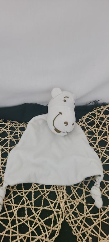 Doudou plat Hippopotame PRANAROM blanc pharmacie