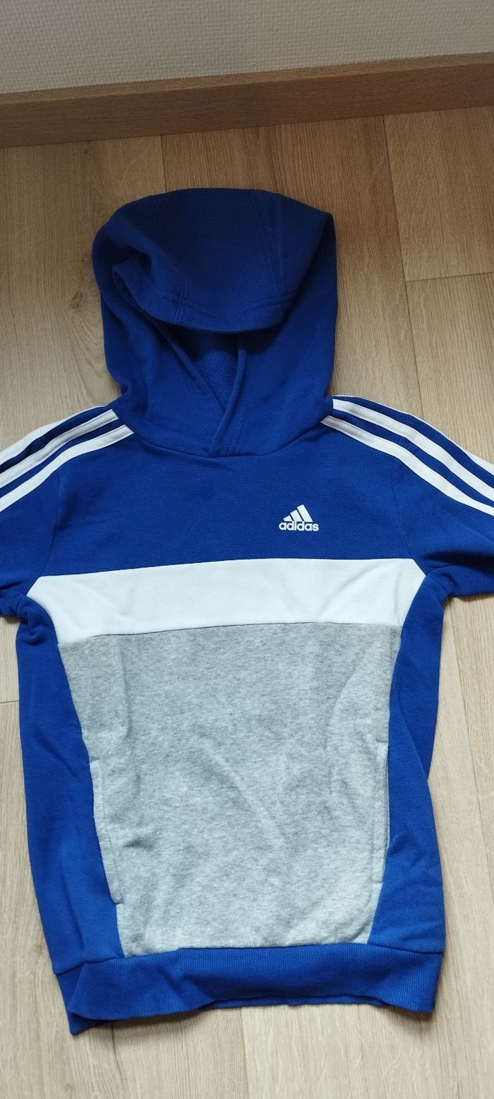 Sweat Adidas 7/8 ans - photo numéro 2