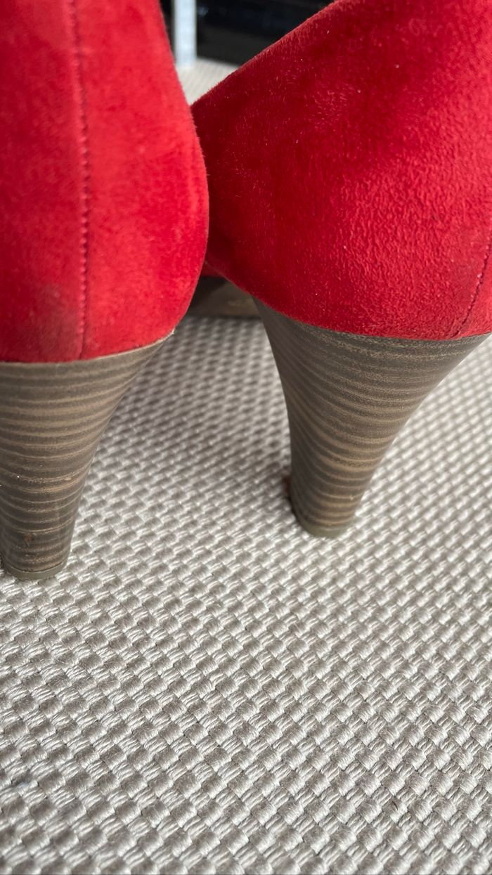 Escarpins en dain rouge à talons 39 Marco tozzi - photo numéro 7