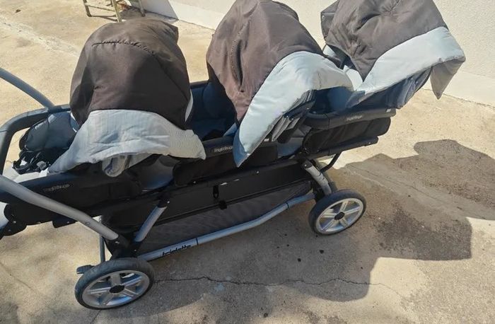 Poussette triple peg perego en excellent état, vendu avec son habillage de pluie, à 250€ - photo numéro 3