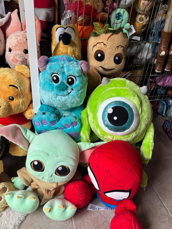 Peluche big feet Disney Disneyland - photo numéro 4