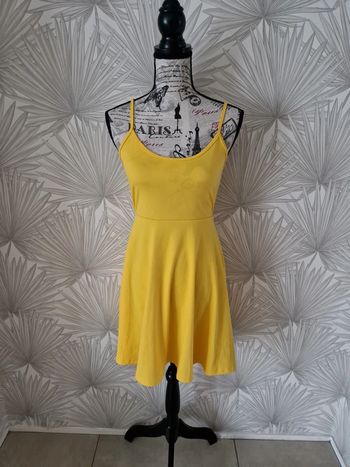 Jolie robe d'été jaune Shein Taille 38