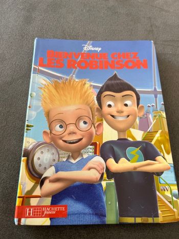 Livre roman bienvenue chez les Robinson Disney  8 ans