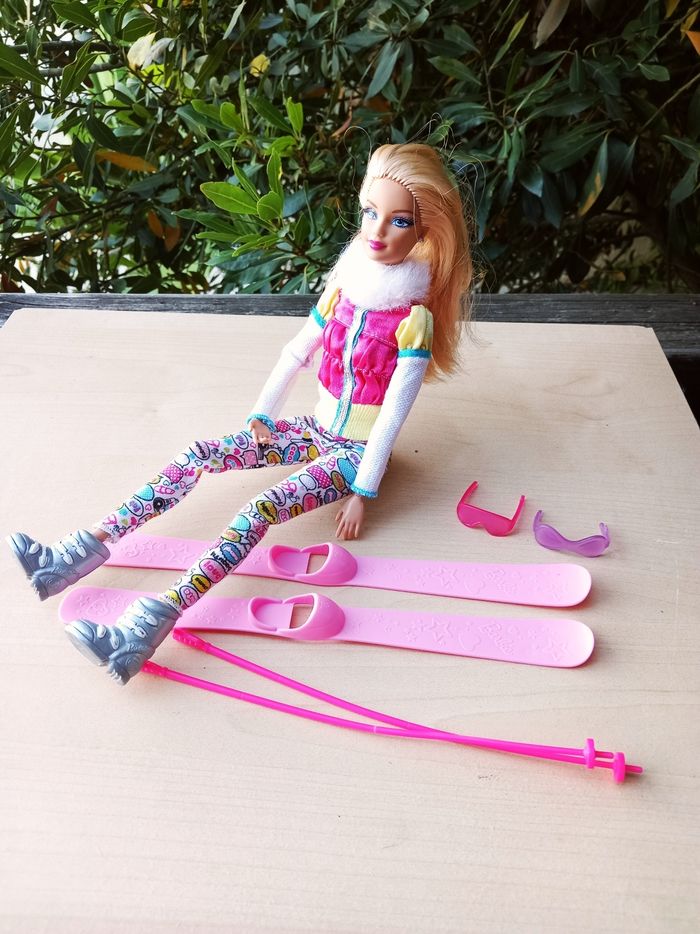 Barbie fait du ski - photo numéro 4