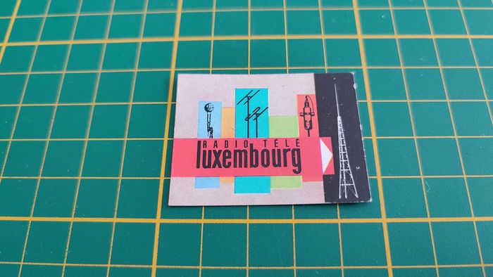Affiche Radio télé Luxembourg pièce détachée jeu de société Défense d'afficher Gay-Play #C02