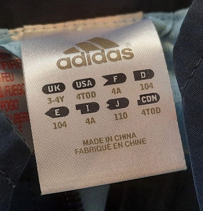 Veste Adidas 4ans - photo numéro 3
