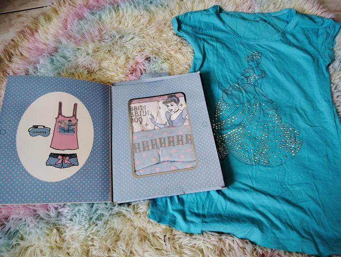 Coffret pyjama et top cendrillon disney Disneyland - photo numéro 3