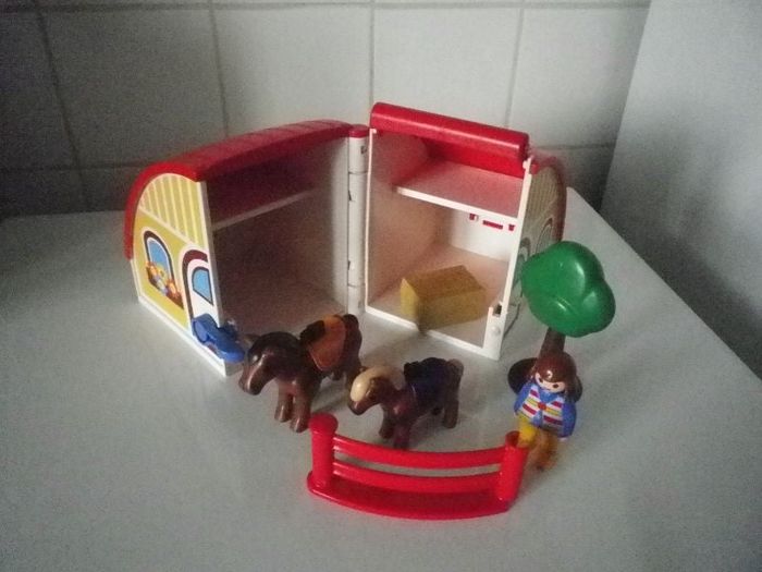 MAISON 1ER AGE PLAYMOBIL