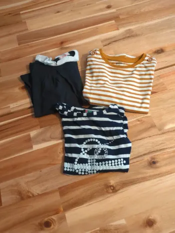 Lot 3 tee shirt 4 ans
