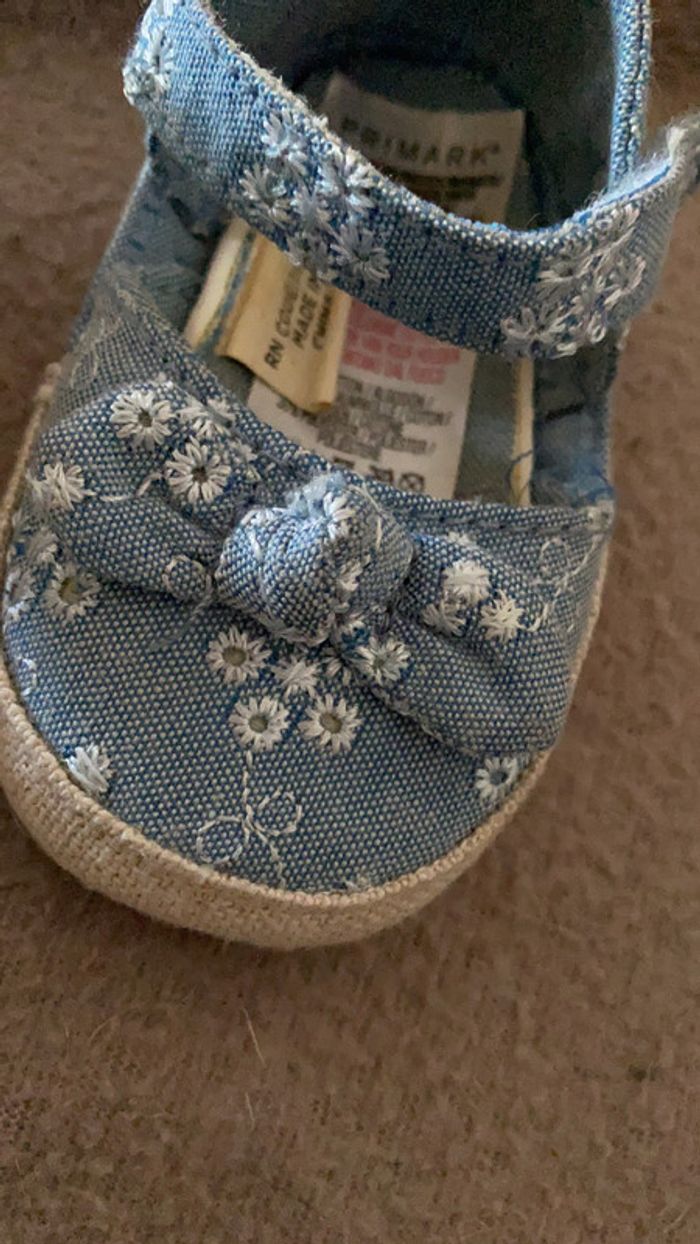 Petites chaussures ouvertes à lanière Primark - photo numéro 5