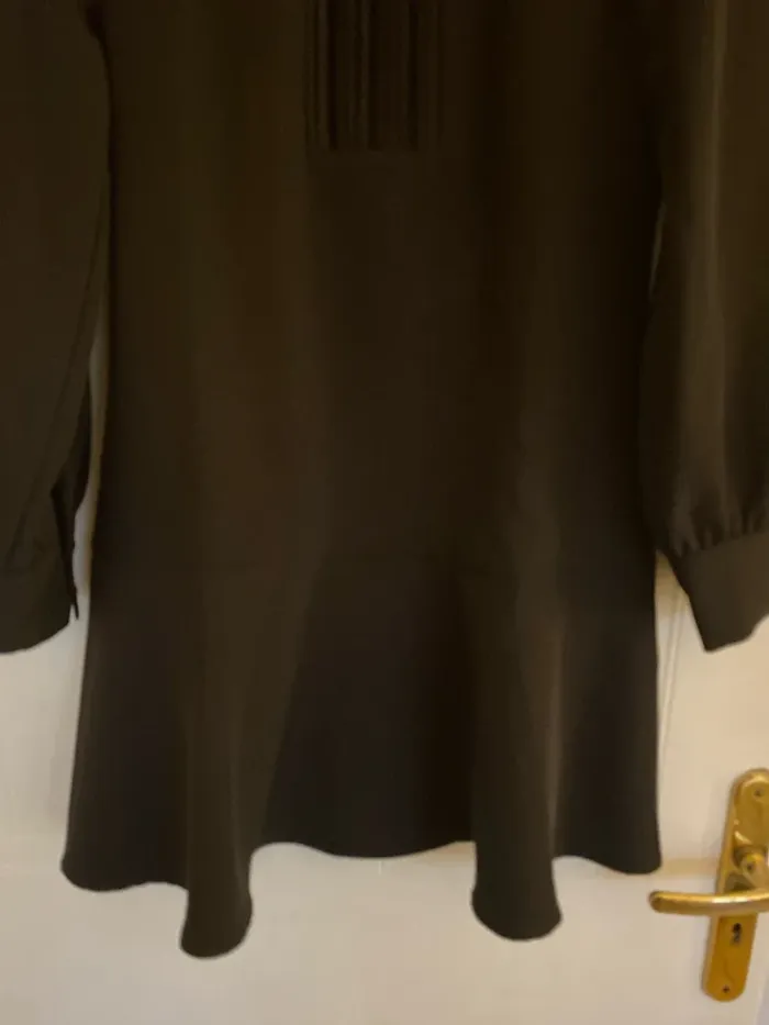 Petite robe noire Zara taille 36 - photo numéro 2