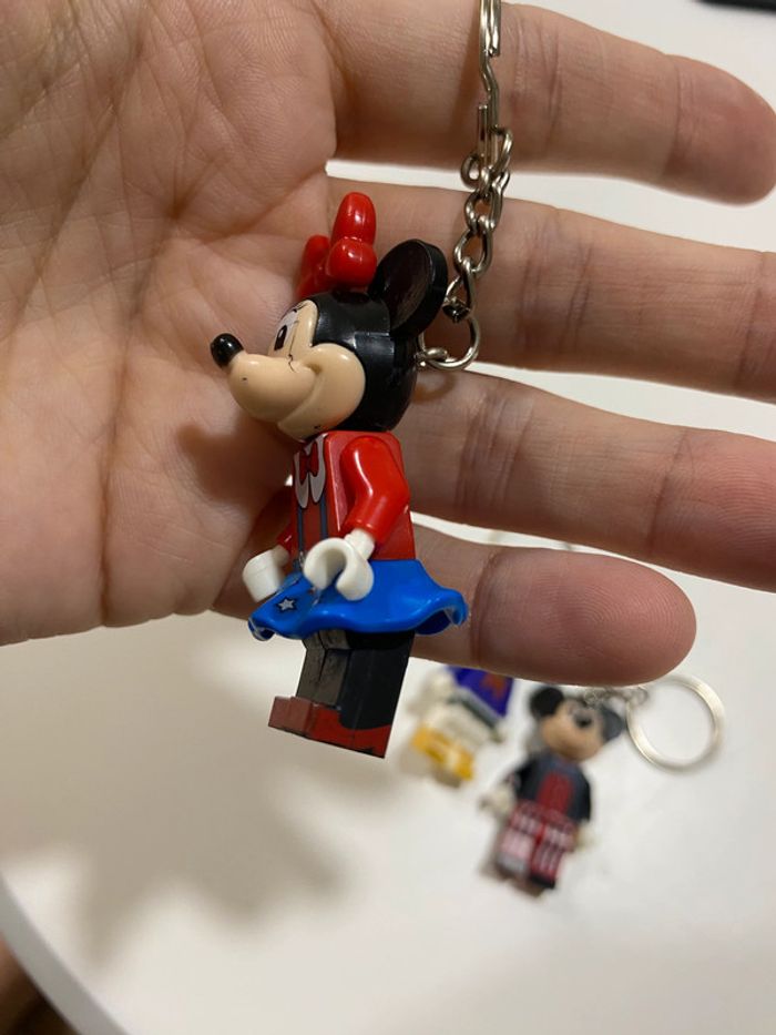 Lot de portes clefs façon lego donald minnie et mickey - photo numéro 5