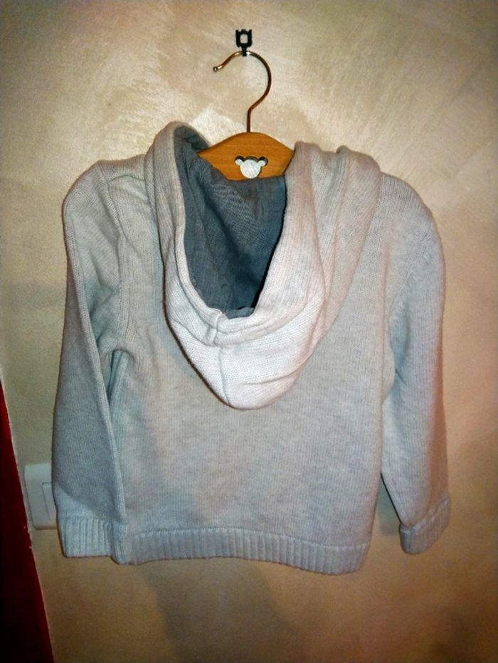 Superbe pull tout chaud Obaïbi taille 3 ans en très bon état - photo numéro 4