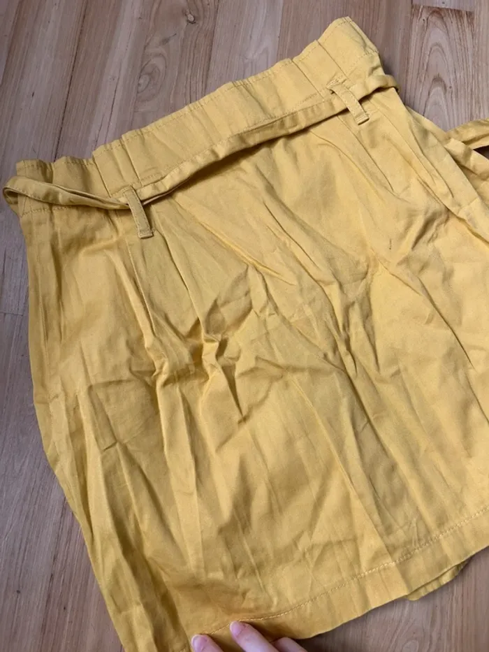 Jupe Bershka taille S - photo numéro 4