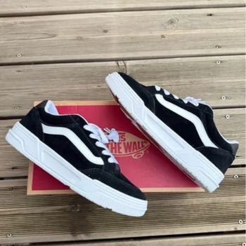 Vans Hylane Taille 38 Neuf avec boîte