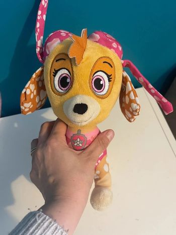 Peluche Stella pat patrouille à colorier offert dans un lot