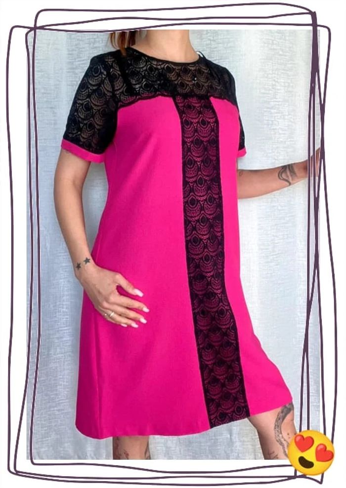 SOLDÉ - Robe courte taille 42- Gallery