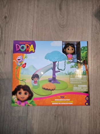 Ensemble de jeu dora l'exploratrice neuf