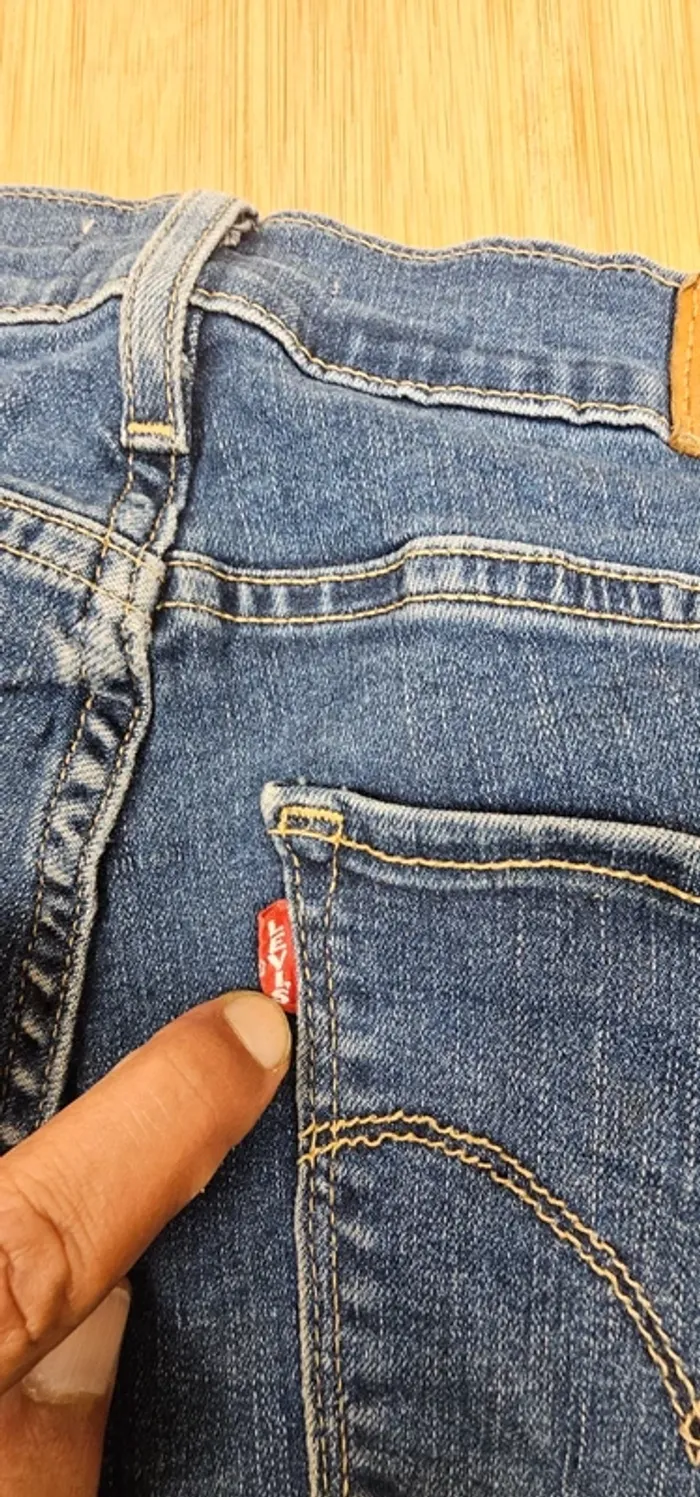 Levi's droit T:38 + 1 patch offerts - photo numéro 6