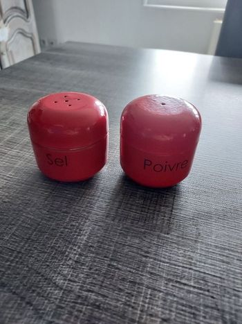 Deux petits pots deco