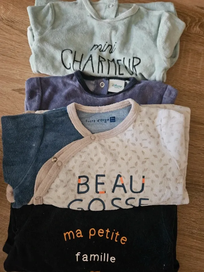 Lot de 10 pyjamas velours taille 9mois 🌸 - photo numéro 5