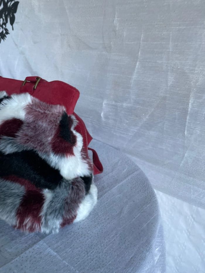 Sac fausse fourrure - Comme neuf - photo numéro 4