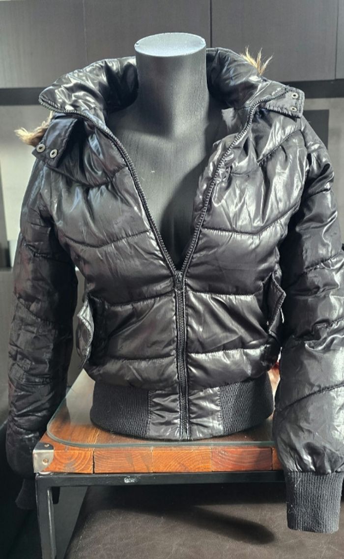Doudoune capuche jennyfer taille M - photo numéro 3