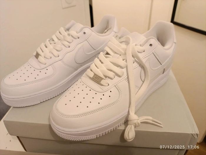 Nike air force One 42.5 - photo numéro 2